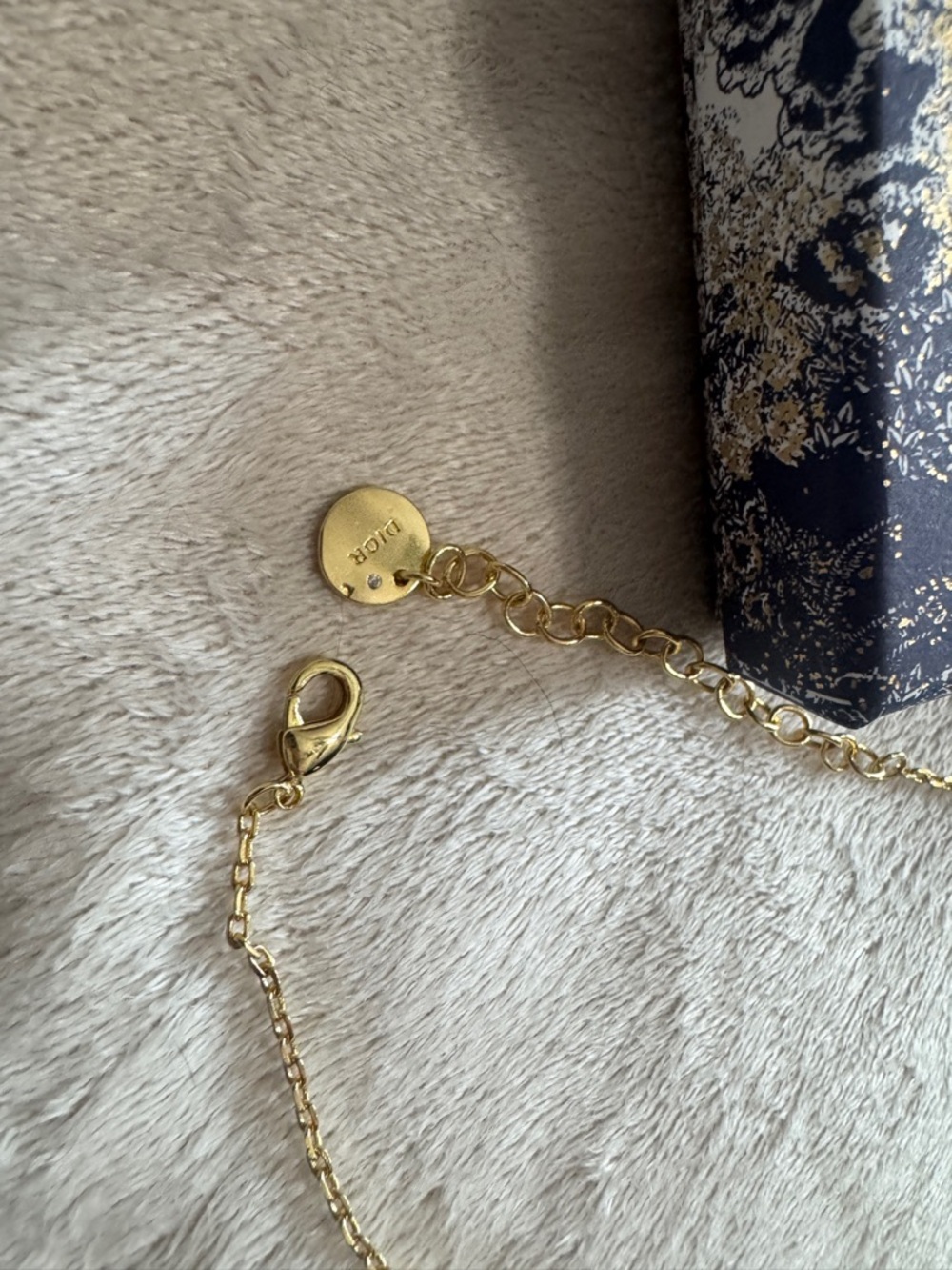 Dior Necklace with packaging - Picture 12 of 15